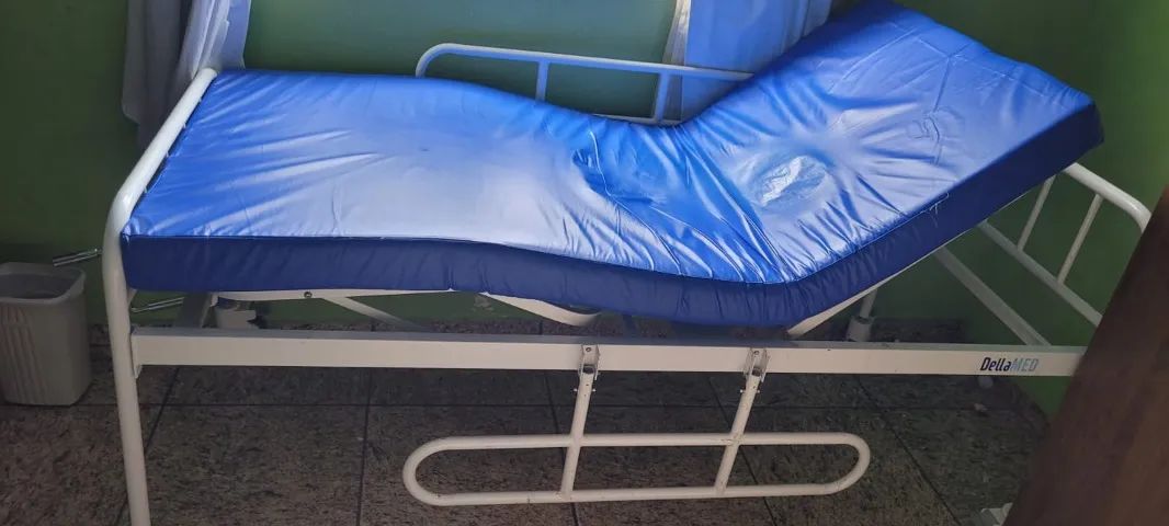 Cama hospitalar com colchão impermeável - Foto 2