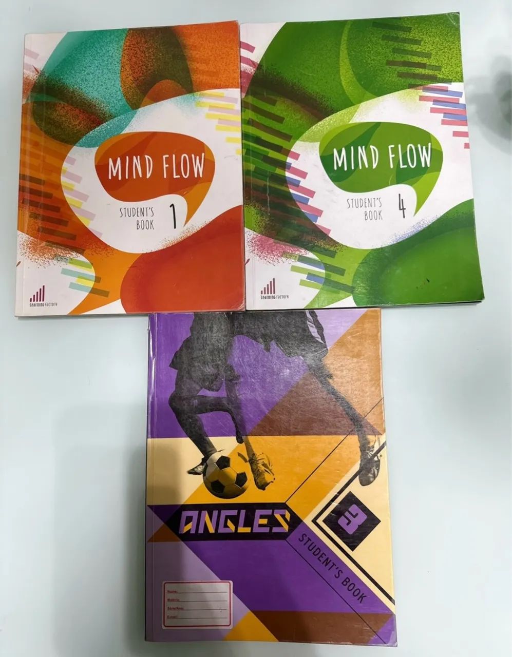 Livros Mind Flow e Angles - Estudantes 60,00 cada