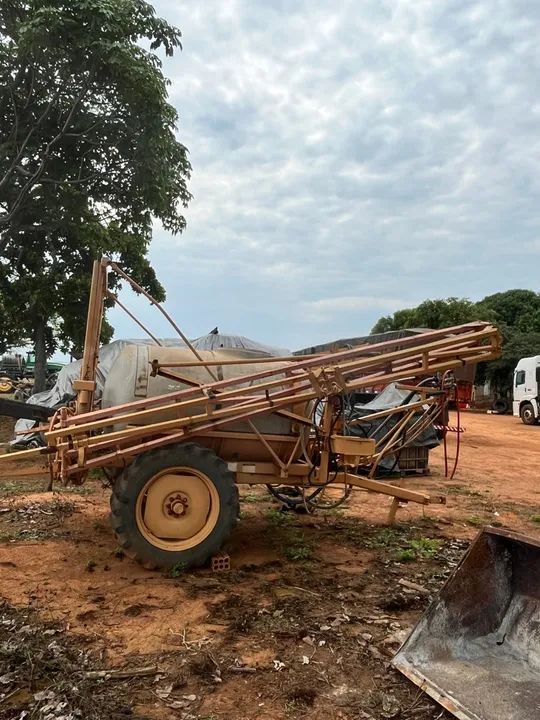 Pulverizador de Arrasto Jacto Columbia Cross - Foto 2