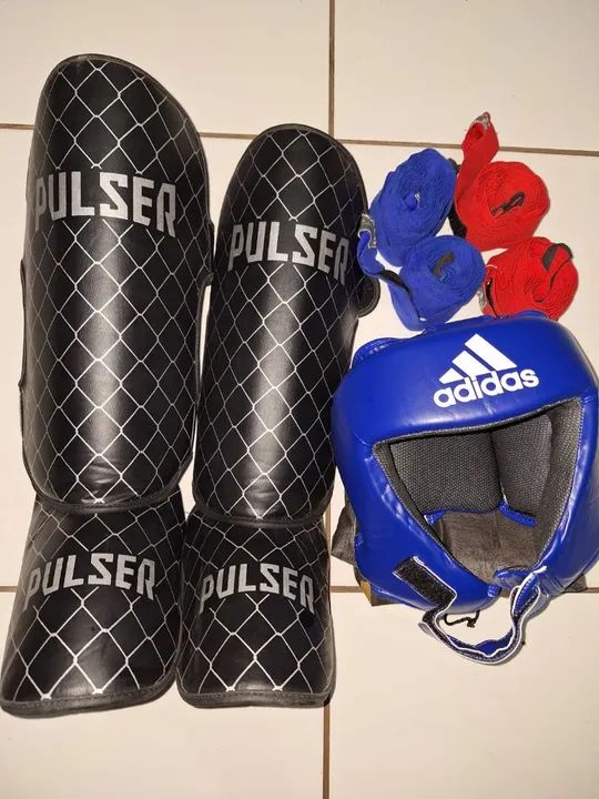 Kit de Boxe - Luvas, Protetor e Bandagens - Foto 2