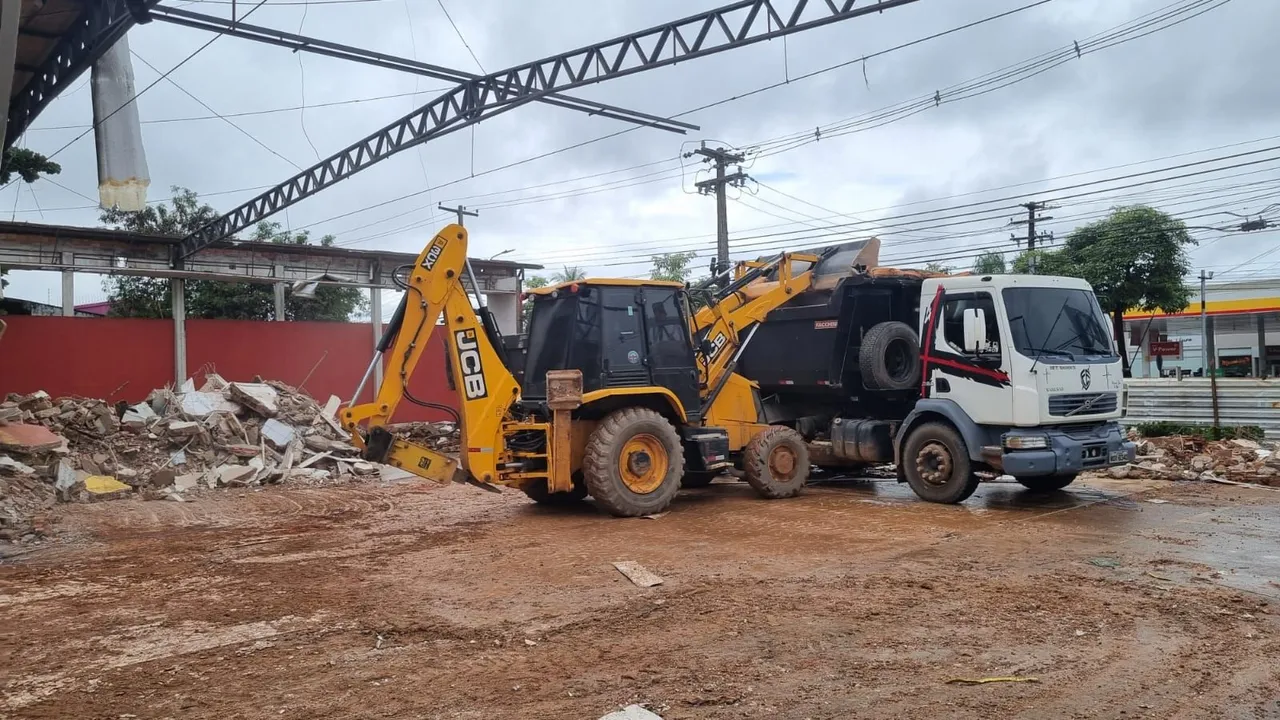 Caminhão basculante para venda
