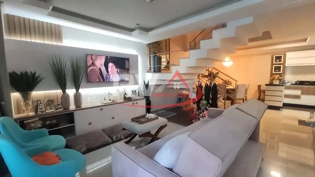 TRIPLEX ALTO PADRAO PRAIA DOS AMORES