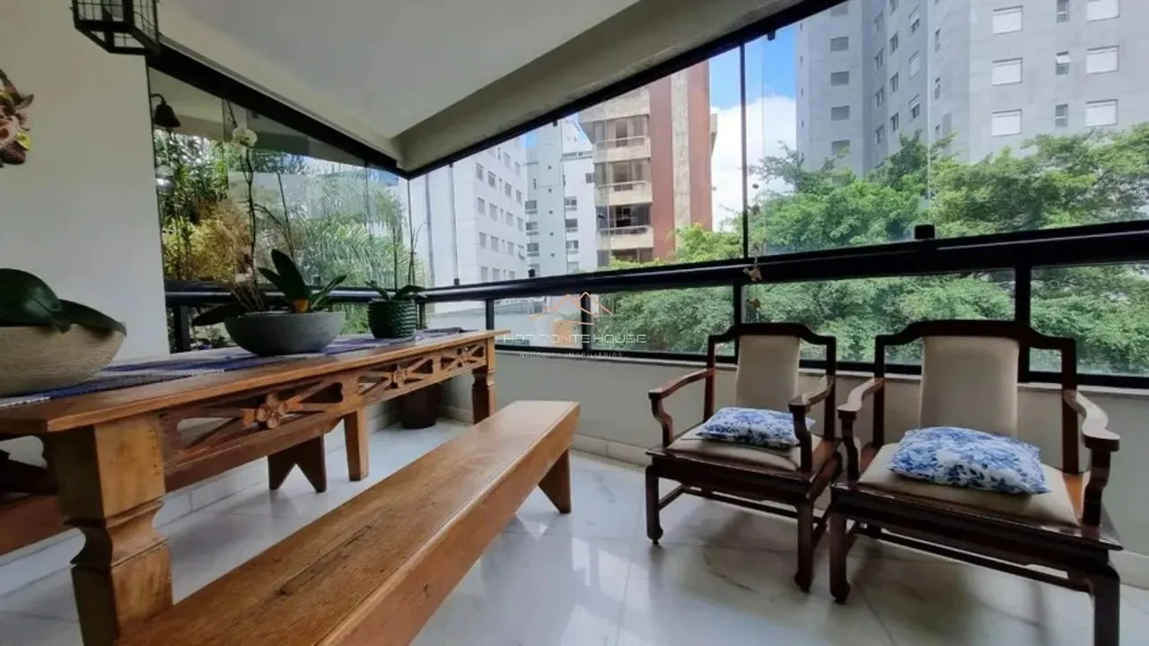 Apartamento com 4 quartos - Santo Agostinho, BH