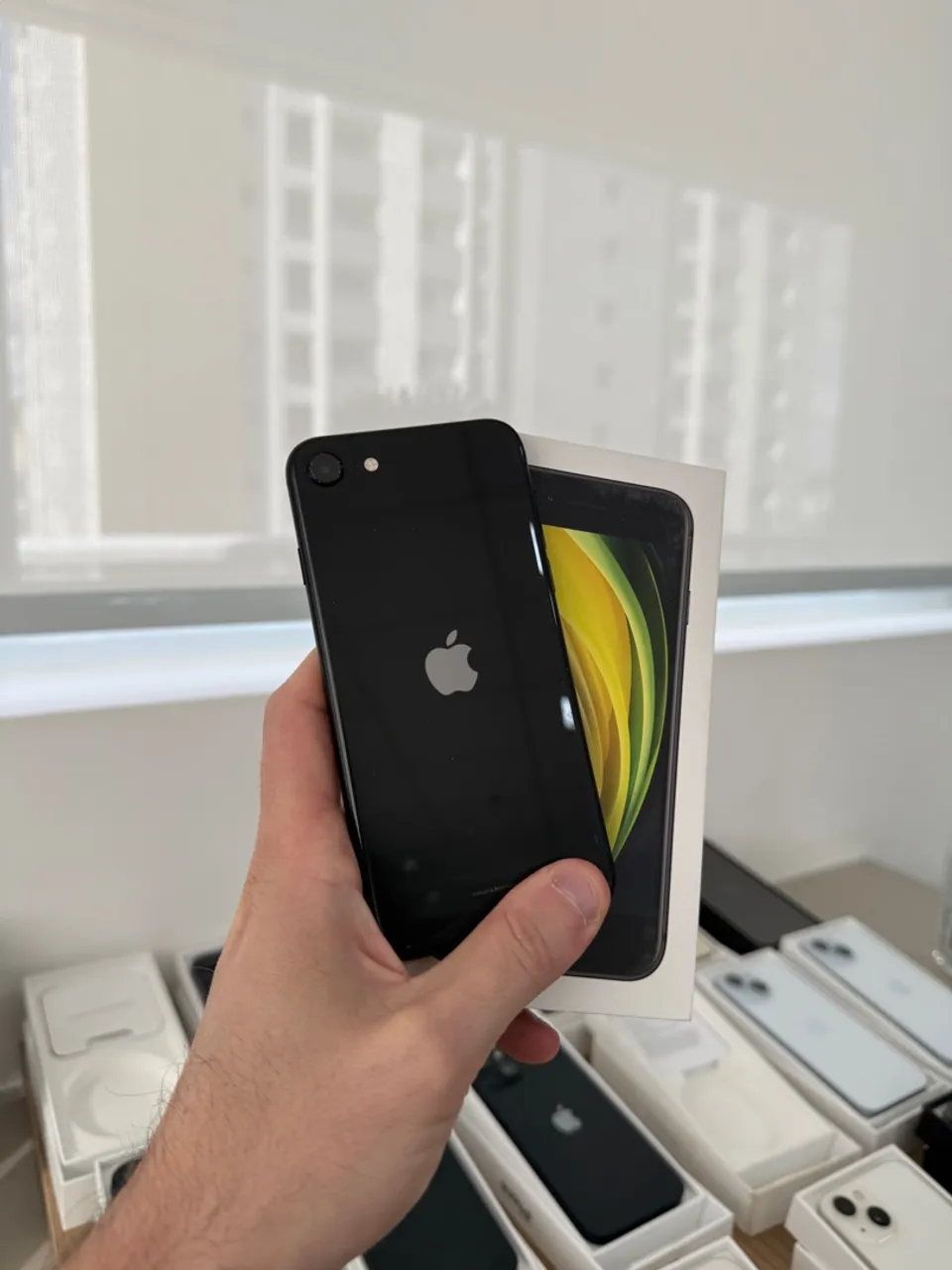 iPhone SE 2 2022 Preto 64GB