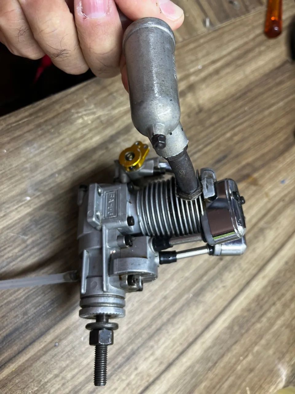 Motor Saito Fa 56 4 tempos para aeromodelo - Foto 2