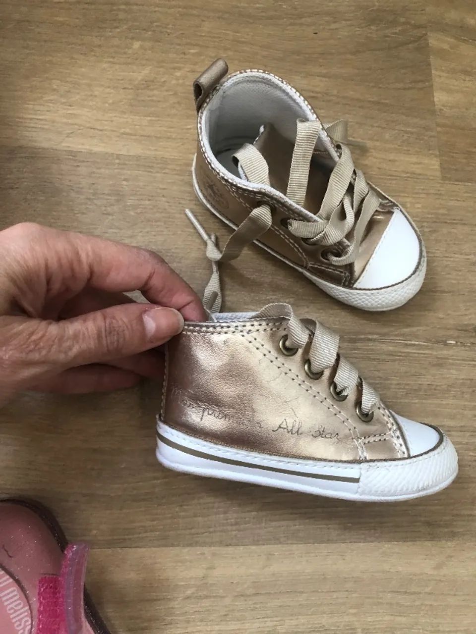 Meu primeiro Allstar dourado tamanho 17 