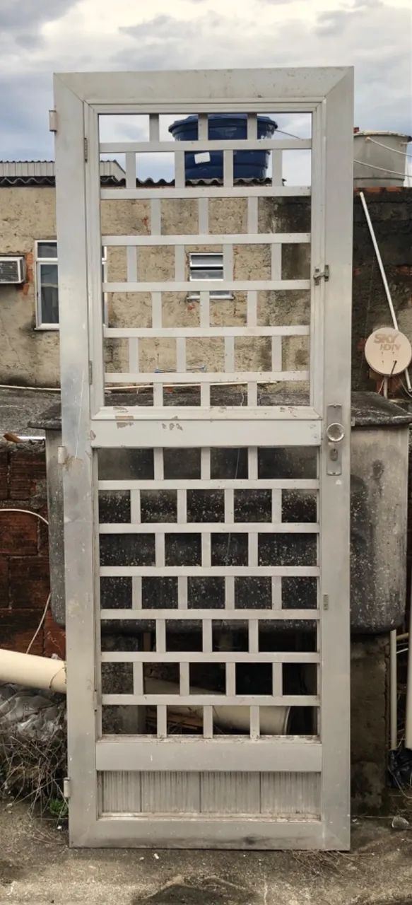 Porta de alumínio REFORÇADA 2