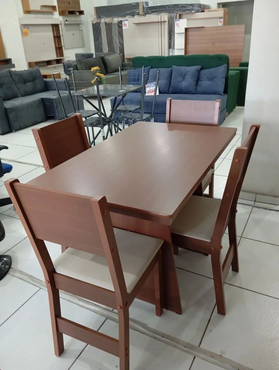 Mesa de Jantar com 4 Cadeiras - Amadeirada - Foto 3