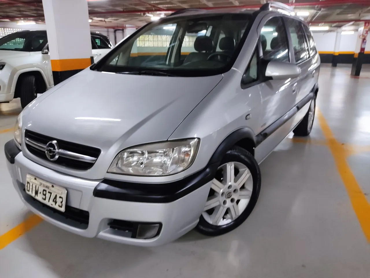 CHEVROLET ZAFIRA 2005 Usados e Novos