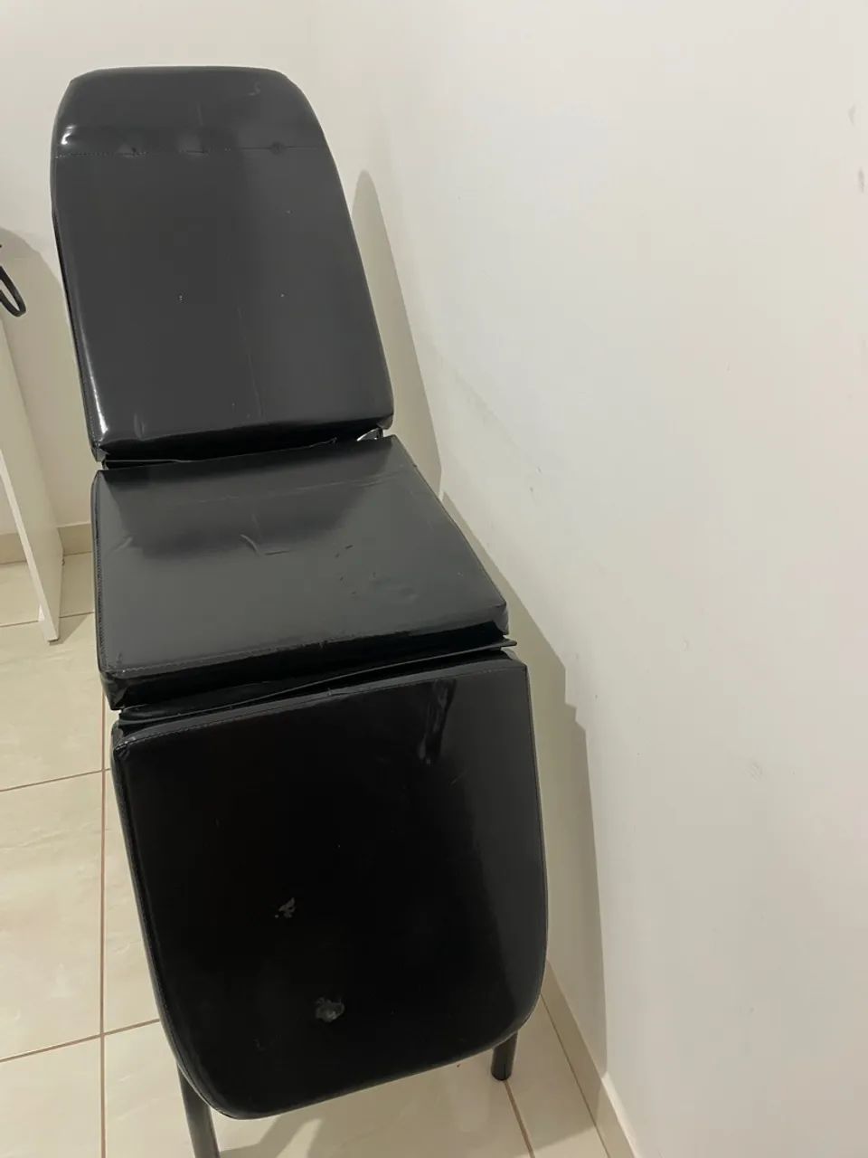 Cama para massagem/estética preta - Foto 4
