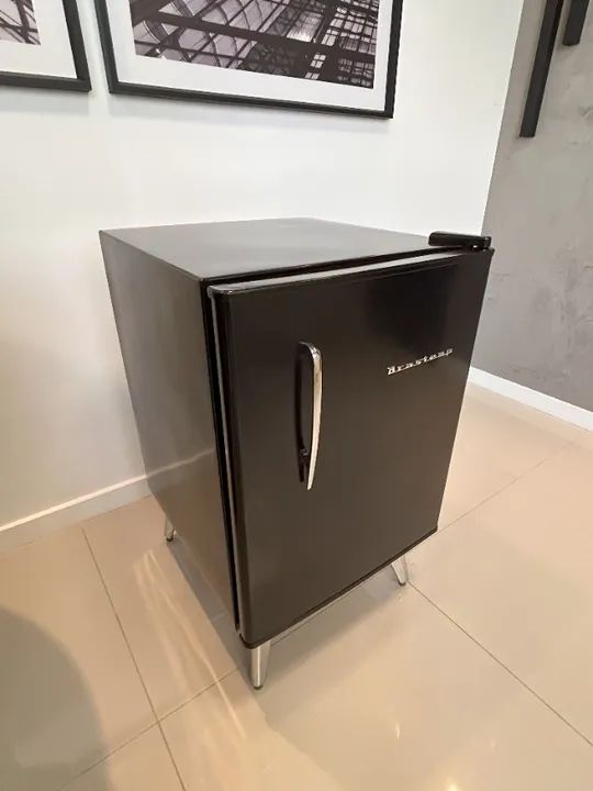 Frigobar Brastemp Retrô 76 L Preto 220V