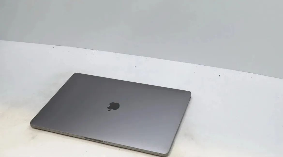 MacBook Pro 16, 2019, i7 32GB 512GB Cinza - 100% funcional - Foto 4