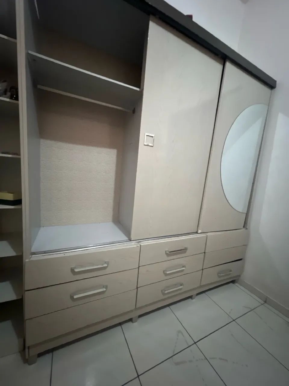 Guarda-Roupa com Espelho e Gavetas Entrego leia : - Foto 6