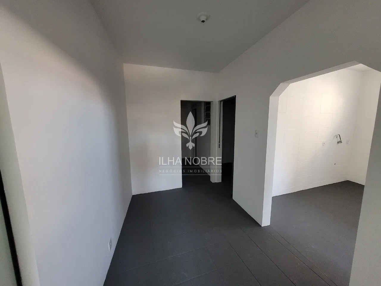 Sala Comercial no centro comercial Ipiranga São José/SC