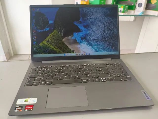 Notebook Lenovo Ryzen 7 5700U 4.3Ghz/ Mem 12Gb/ SSD 512Gb/ Tela 15.6 FullHD(aceito cartão)