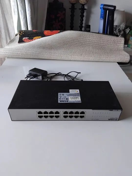 Switch 16 portas D-Link DGS-1016C - Gigabit.<br>