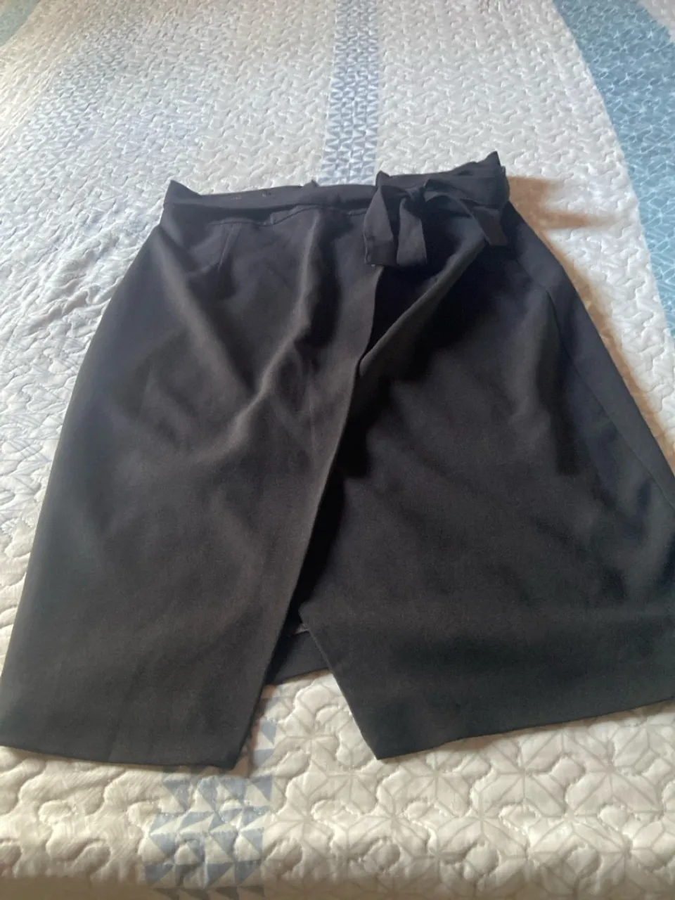 Saia envelope com laço - Elegância e estilo!