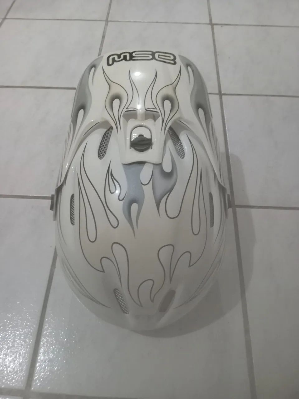 Capacete de Bicicleta com Viseira - Foto 4