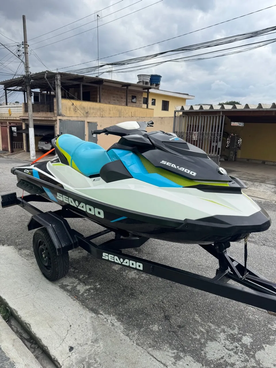 Jet Ski Sea-Doo GTI 130