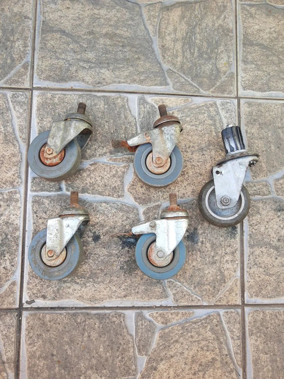 Wheel Set with Casters