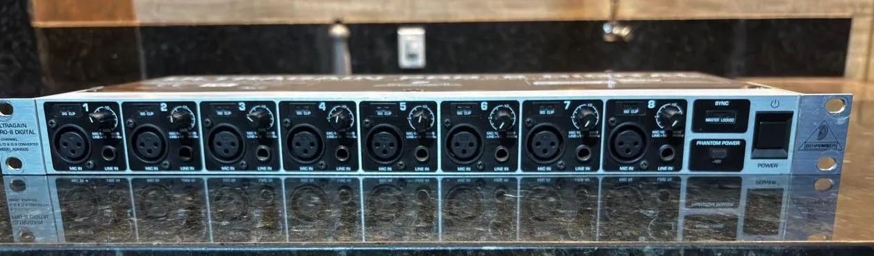 Conversor Digital ADA 8000 BEHRINGER 