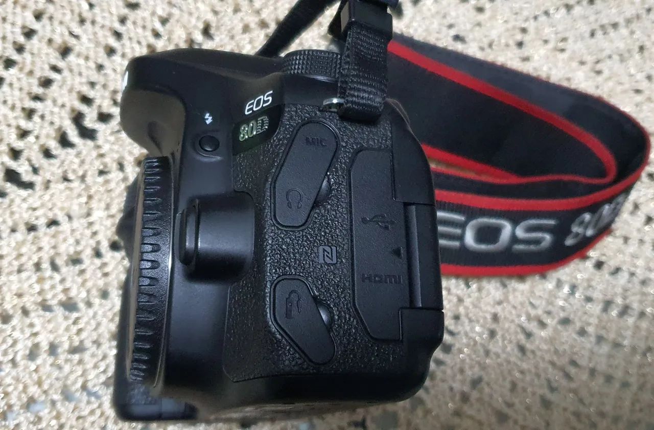 Canon EOS 80D perfeita c/ lente, acessórios e caixa! - Foto 3