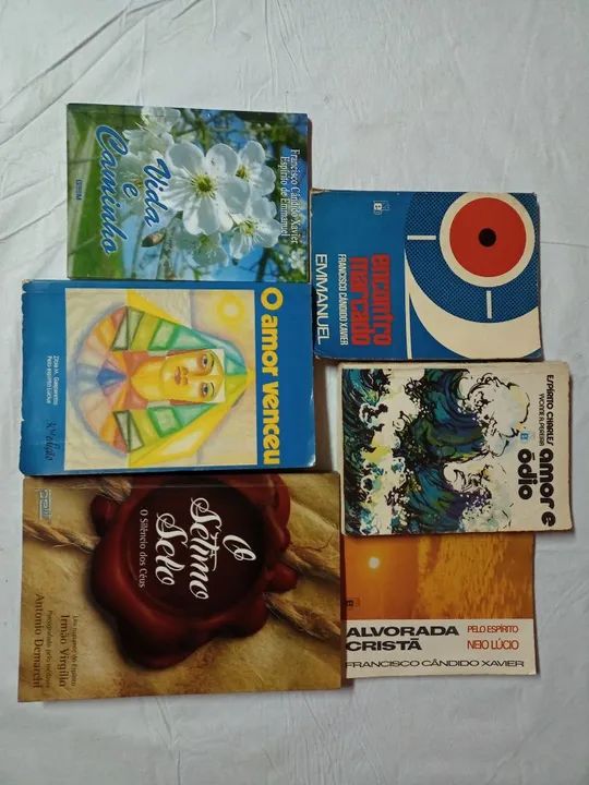 6 livros espíritas 