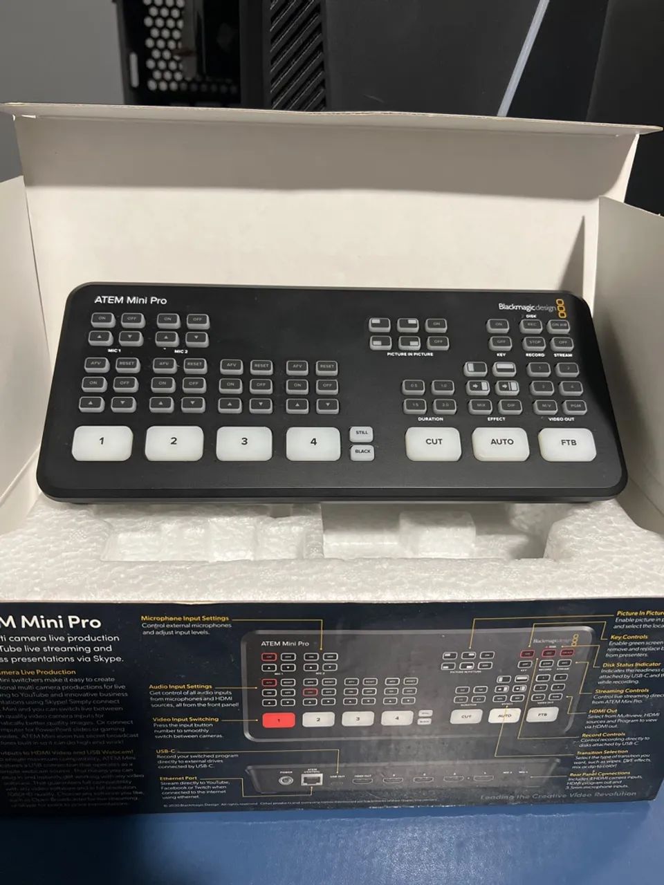 ATEM Mini Pro - Blackmagic Design | Usada Pouquíssimas Vezes