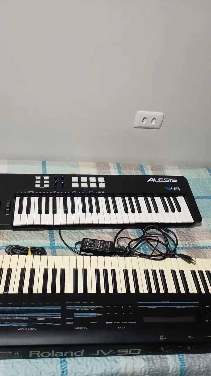 Alesis V49 - Controlador - Foto 4