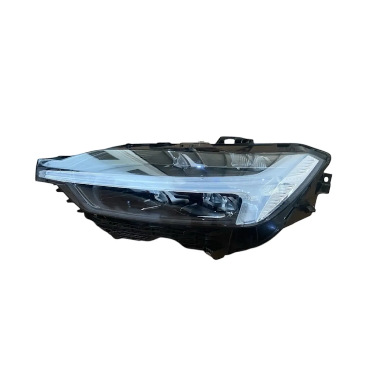 Farol Esquerdo Volvo XC60 Full Led 2017-2024