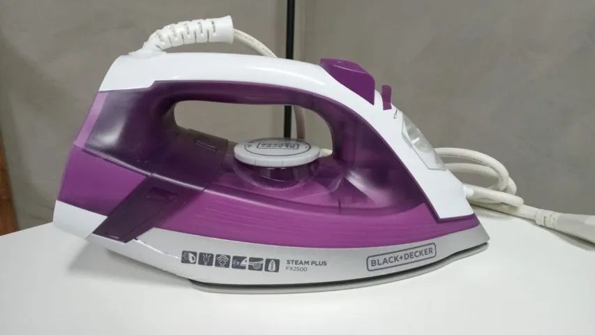 FERRO A VAPOR BLACK DECKER BASE CERAMICA 127V (B/ROXO) FX2500-BR - Foto 5
