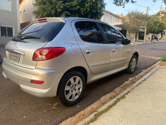 Peugeot 207 2014 1.4 - Foto 3