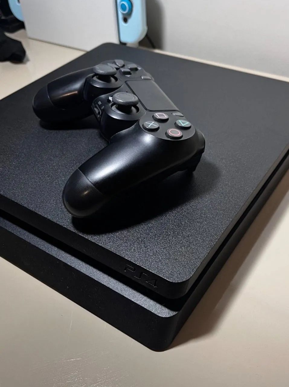PS4 Slim em Perfeito Estado - Pronto para Jogar! 64717108350081120