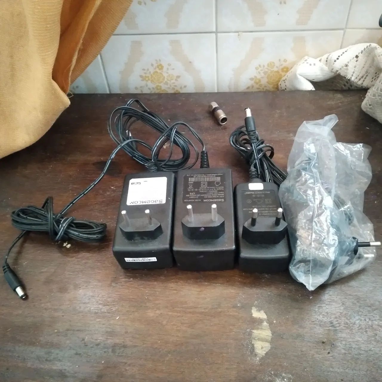 Conjunto c/4 adaptadores/tomada - Foto 2