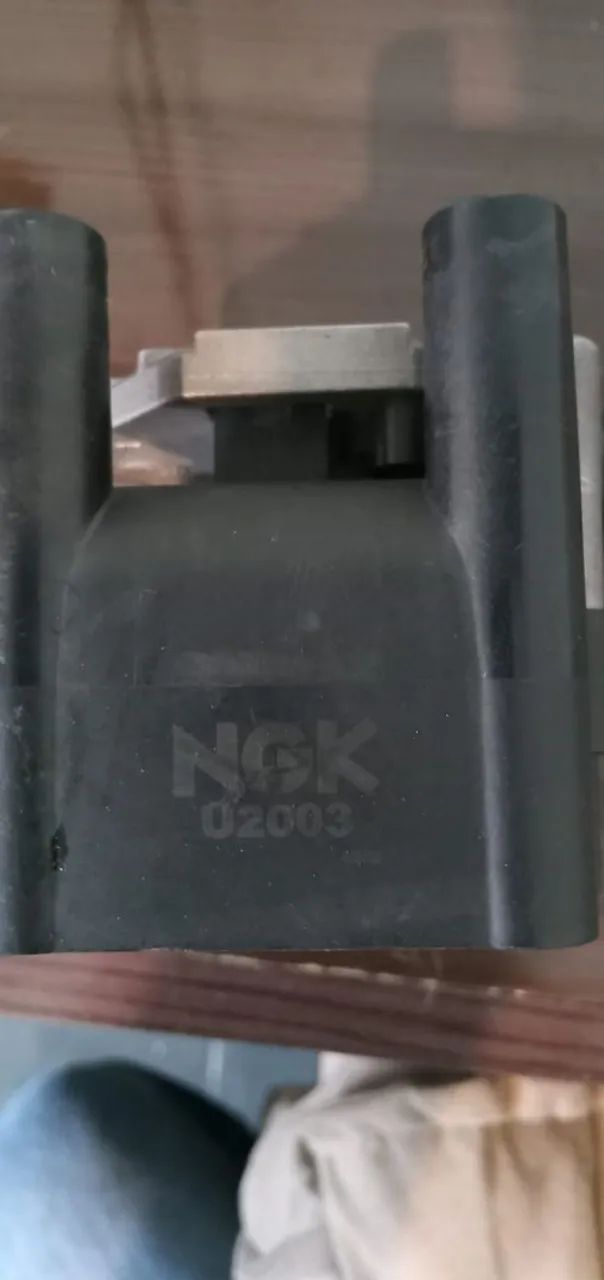 Bobina de Ignição NGK EA 111 - Foto 3