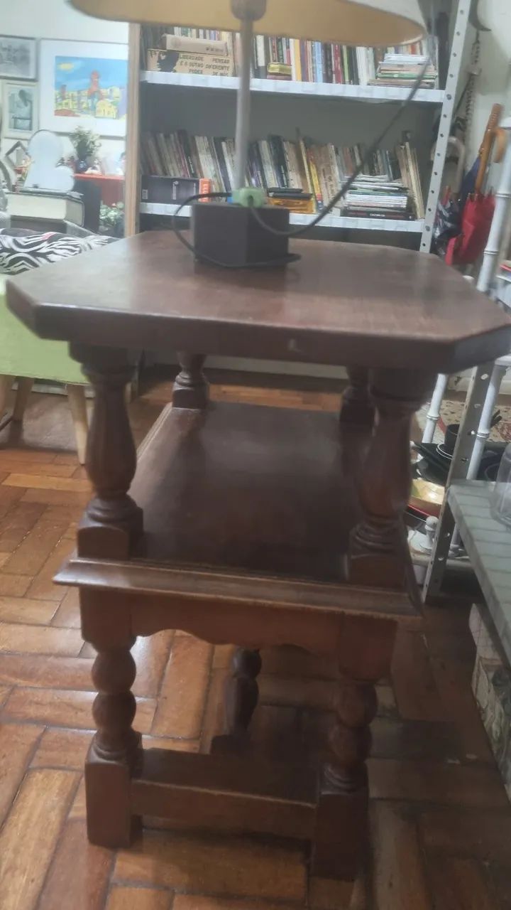 Mesa de apoio de madeira maciça  - Foto 4