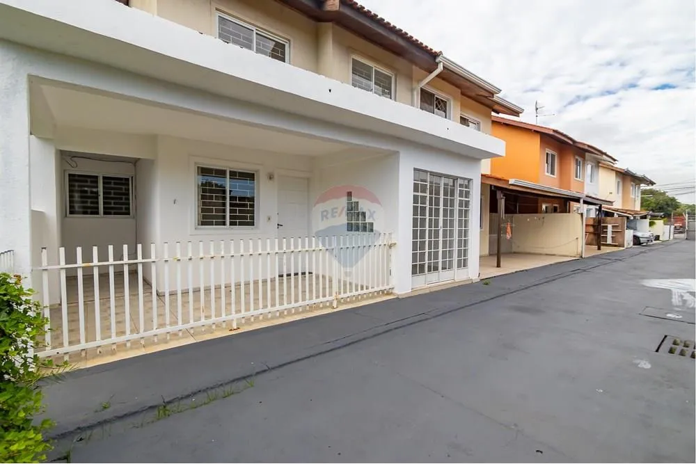 Sobrado 03 quartos em condominio no Boqueirão