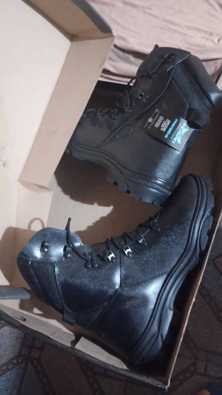 Coturno Acero tamanho 47 novo