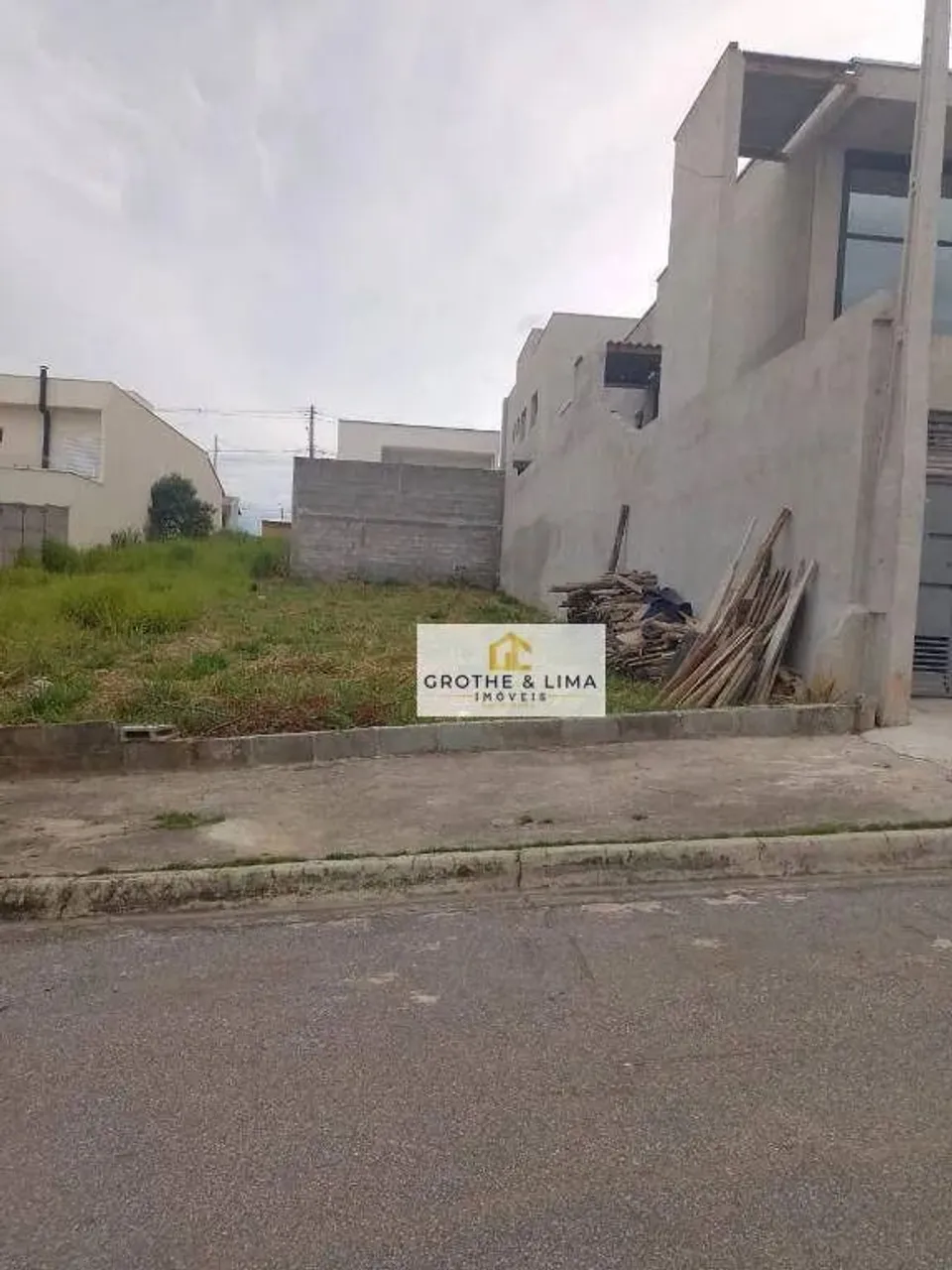 Terreno Condomínio Residencial Portal dos Pássaros - 175m²