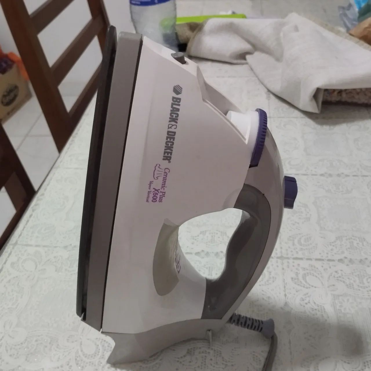 Ferro de Passar Black & Decker Ceramic Plus X600 - Foto 2