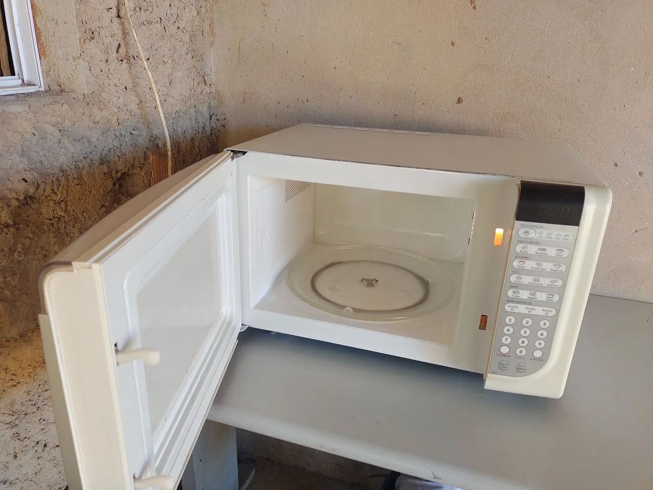 Micro-ondas Electrolux 31 litros grande funciona perfeitamente testo na hora  - Foto 4