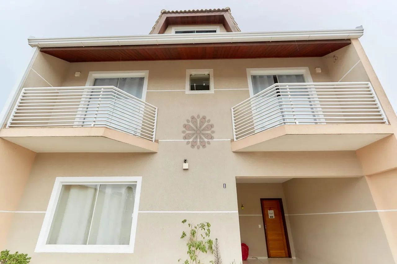 Sobrado Triplex, 3 quartos, cozinha com armários, Abranches - Foto 3