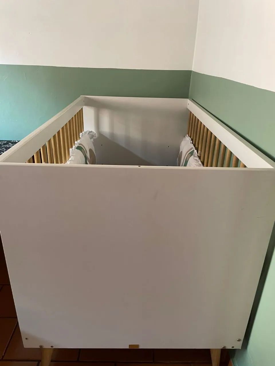 Berço + GUARDA-ROUPA  - Foto 2