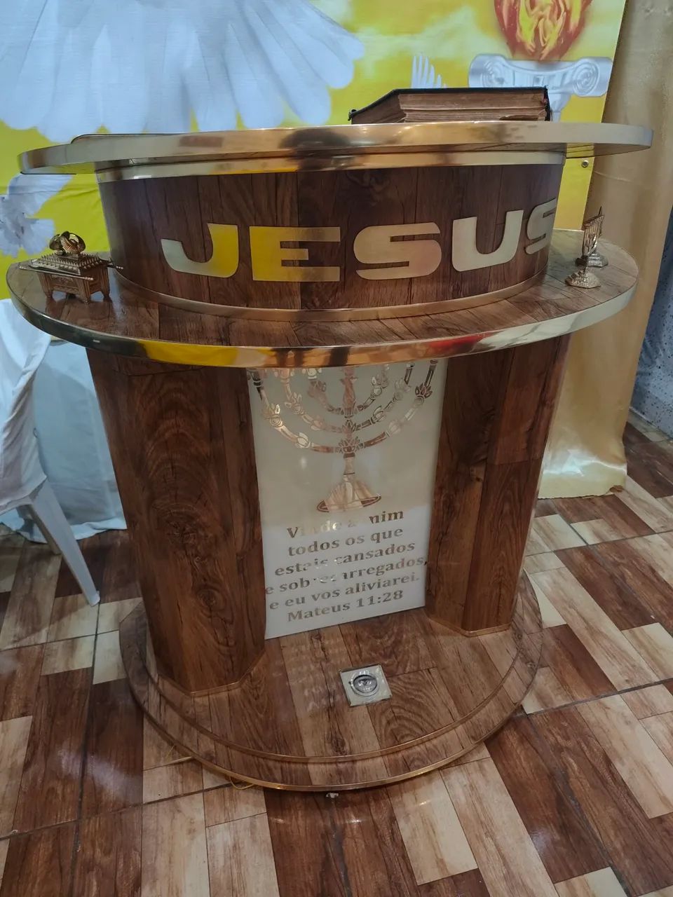Vende se Púlpito grande