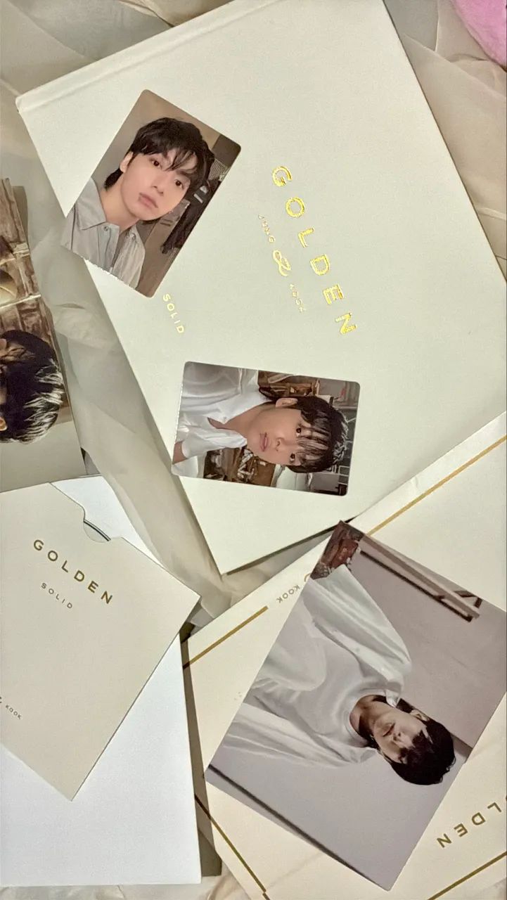BTS - Álbum Golden JK  - Foto 2
