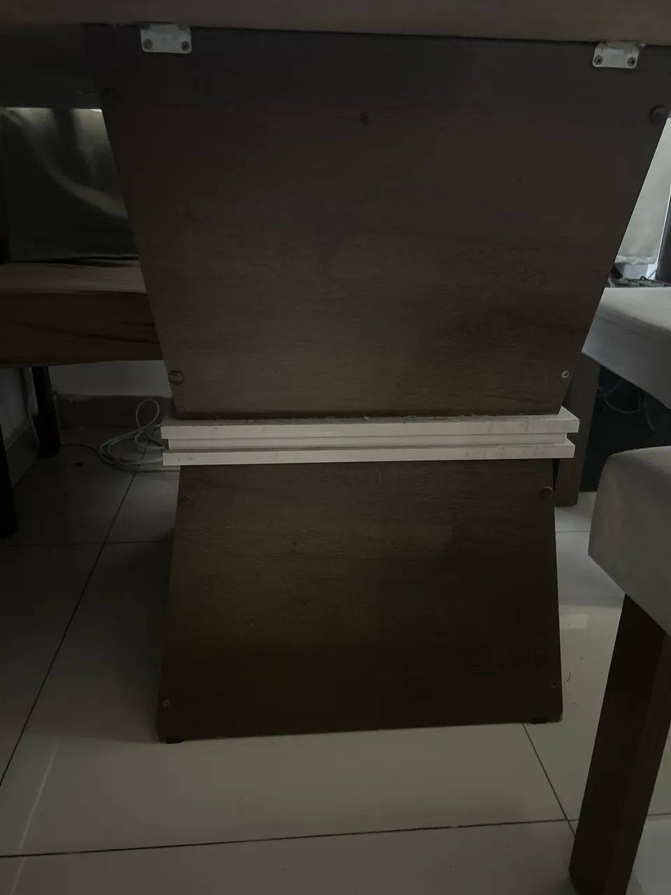 Mesa de vidro com 4 cadeiras  - Foto 2