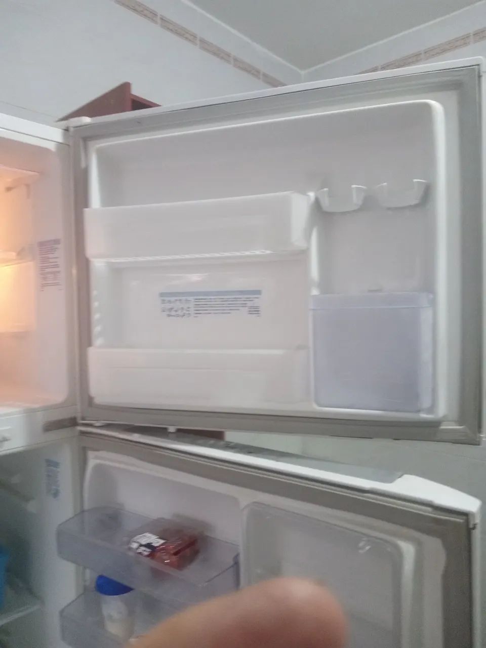 Geladeira Electrolux frosfree 220v - Foto 4