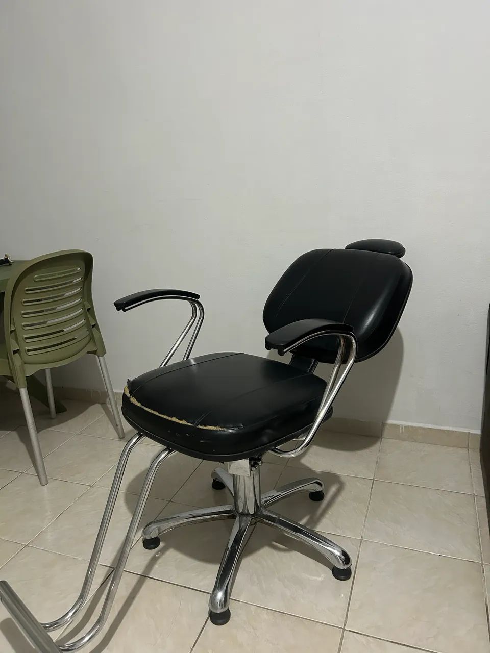 Cadeira de barbeiro  - Foto 2