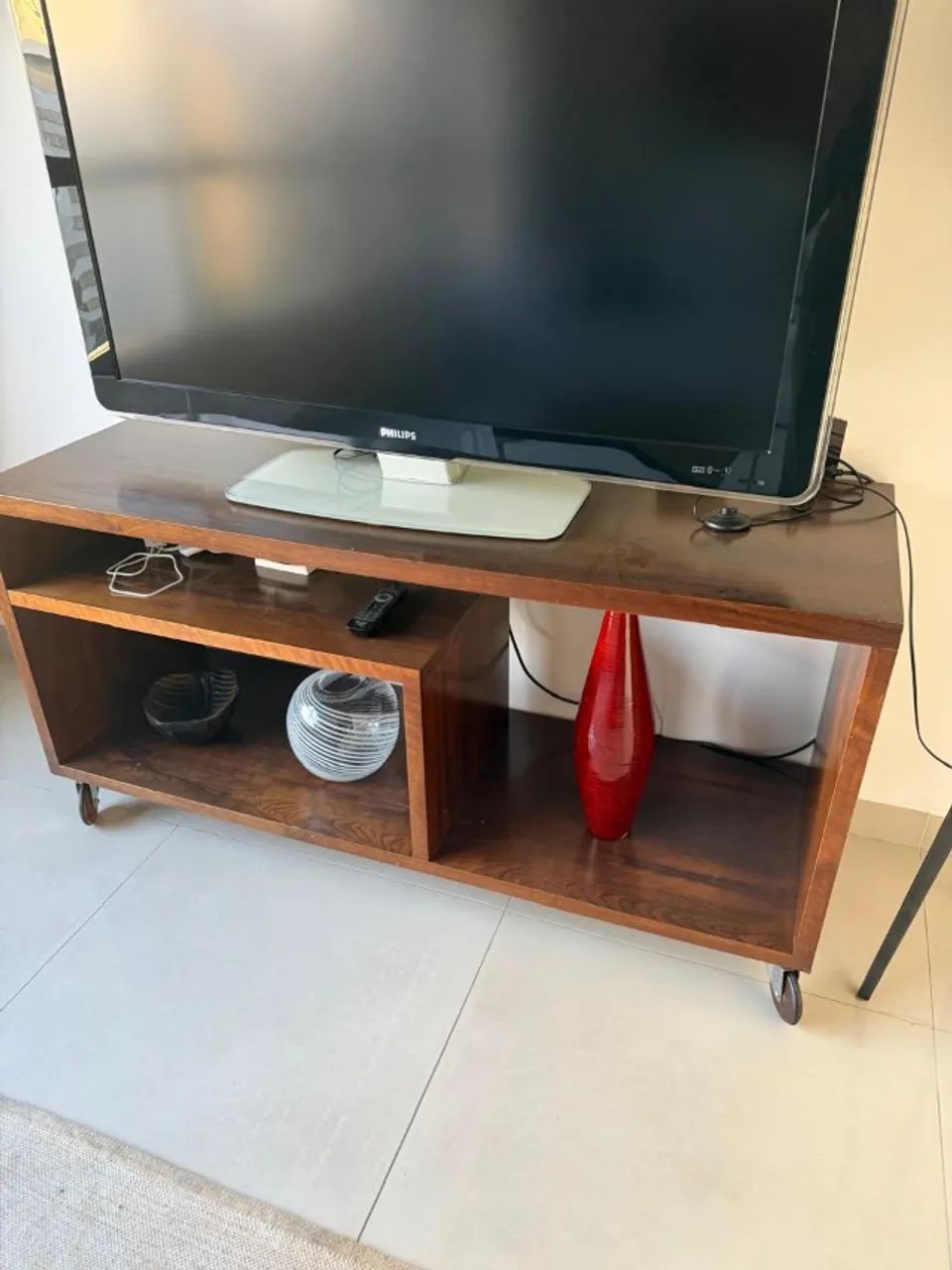 Rack para TV com rodízios