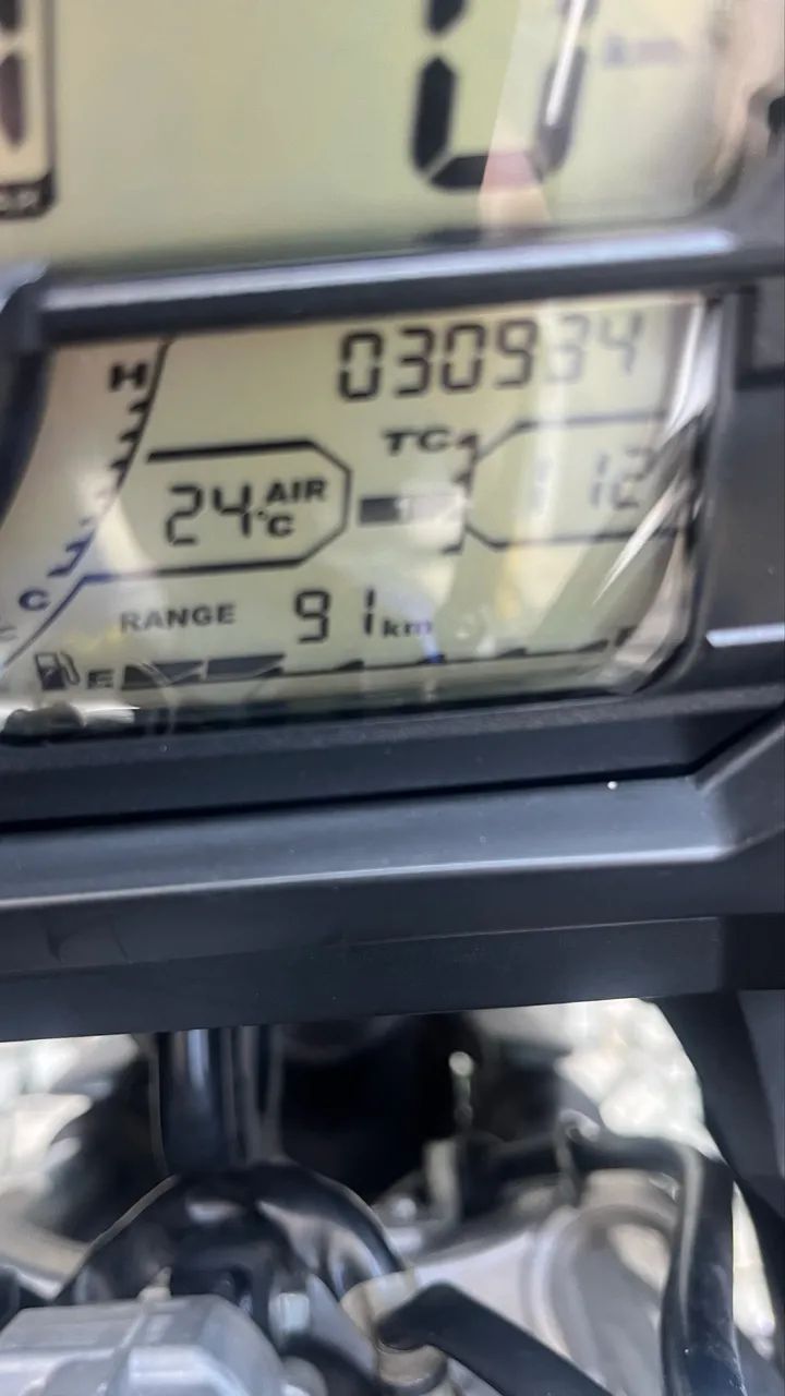 Suzuki V-Strom 650 XT ABS  - Foto 3